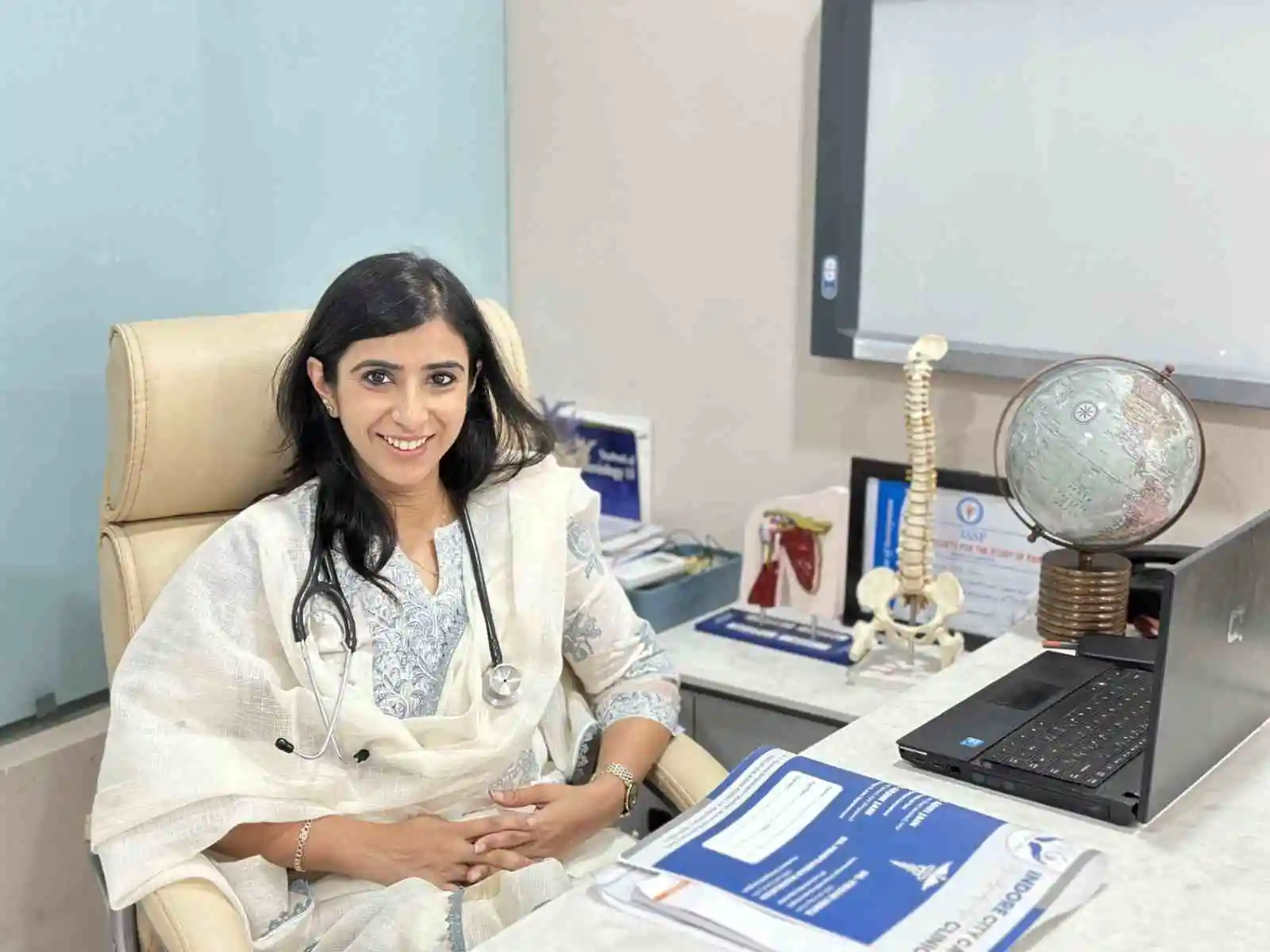 Dr.-Aditi-Jain-Pain-Specialist-in-Indore